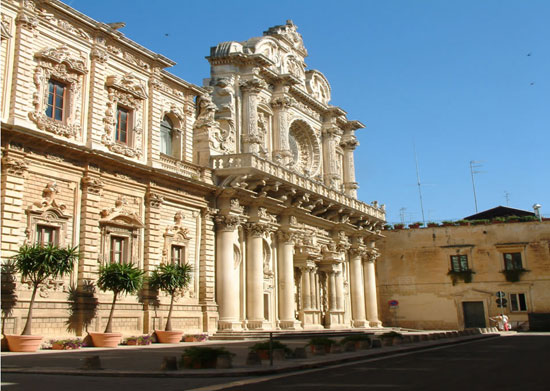 CRUCEROS LECCE CRUCEROS BRINDISI CRUCEROS APULIA CROCIERE PUGLIA ITALIA LECCE